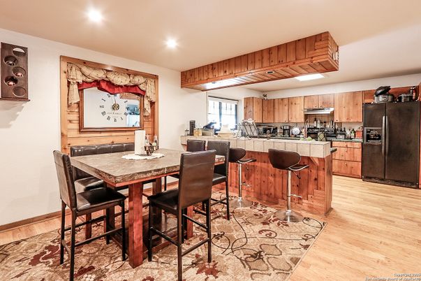 Dining room, Interior, Kitchen, Recessed Lighting, Wood Texture Flooring