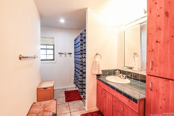 Bathroom, Interior, Recessed Lighting, Tile Countertops