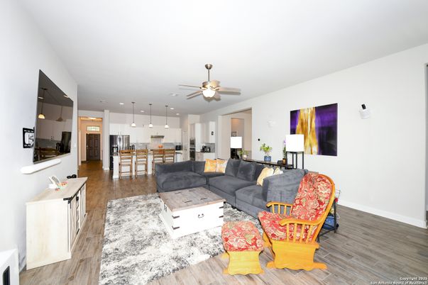 Interior, Kitchen, Living room, Pendant Lights, Recessed Lighting, Wood Texture Flooring