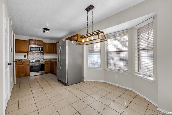 Interior, Kitchen, Pendant Lights, Stainless Steel Appliances