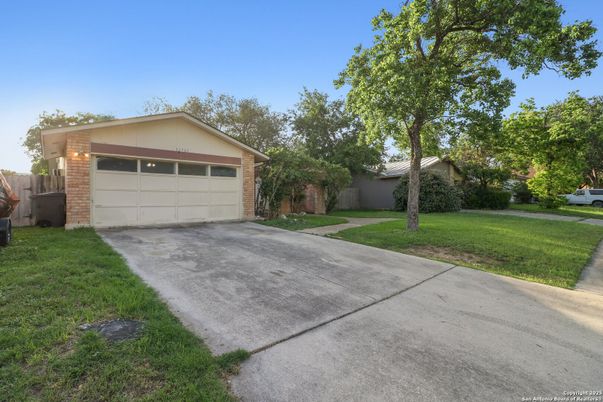 Backyard, Detached Garage, Exterior