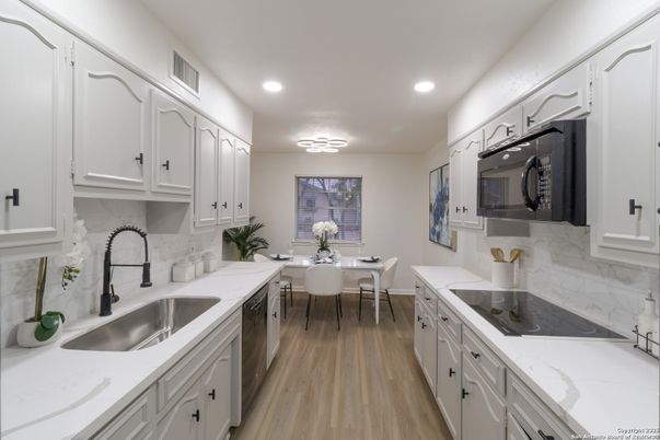 Dining room, Interior, Kitchen, Recessed Lighting, Wood Texture Flooring