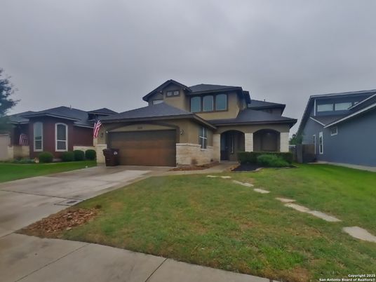 Attached, Exterior, Facade, Modern