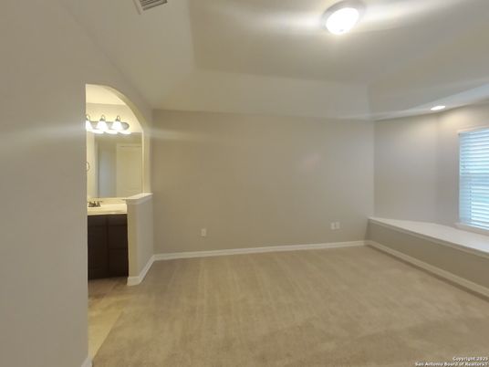 Bathroom, Empty room, Interior, Recessed Lighting