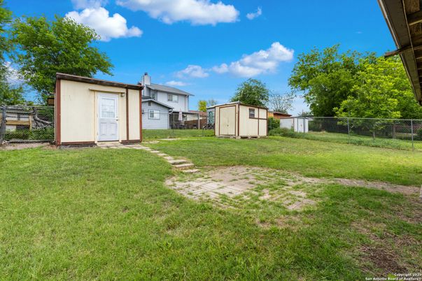 Backyard, Exterior