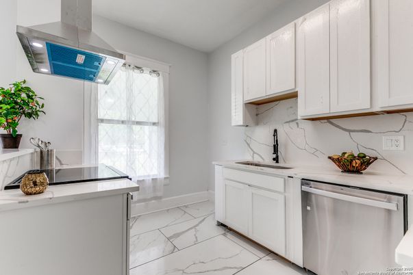 Interior, Kitchen, Marble, Marble Walls, Stainless Steel Appliances