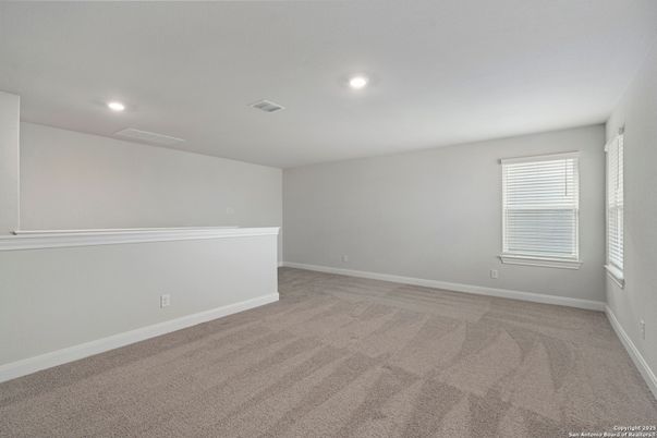 Empty room, Interior, Recessed Lighting