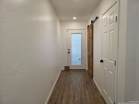 Interior, Recessed Lighting, Wood Texture Flooring