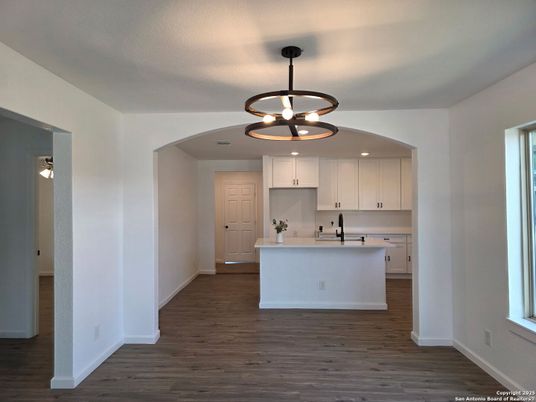 Interior, Kitchen, Pendant Lights, Wood Texture Flooring