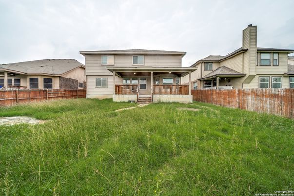 Backyard, Exterior, Facade, Split Level