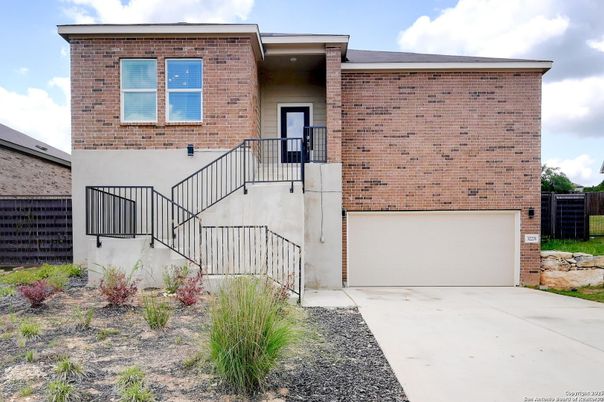 Attached, Exterior, Facade, Brick Facade, Modern