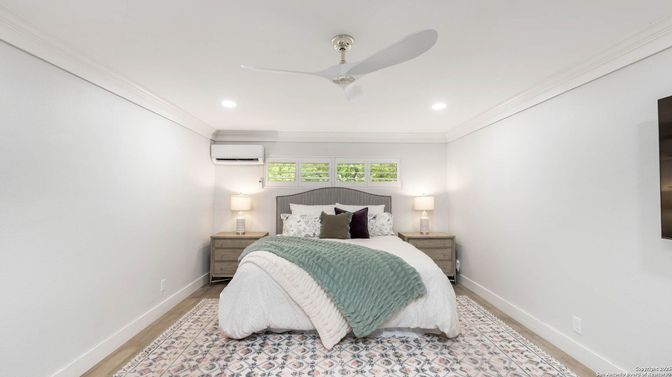 Bedroom, Interior, Recessed Lighting, Wood Texture Flooring