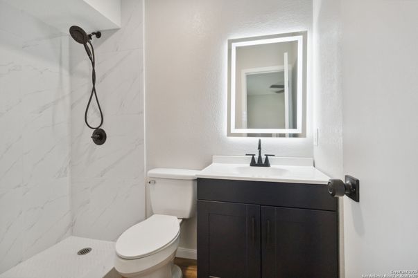 Bathroom, Interior, Marble Walls