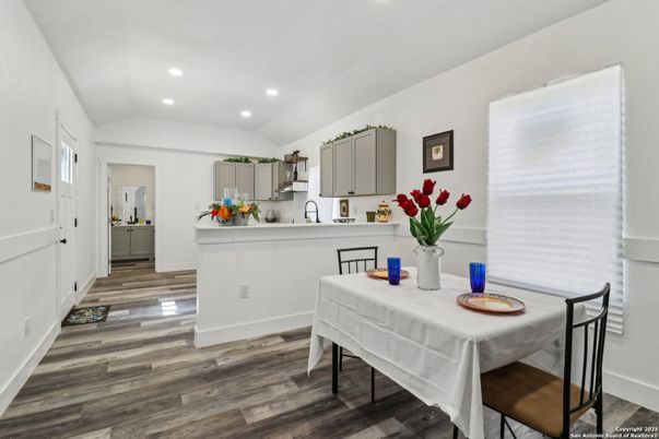 Dining room, Interior, Kitchen, Recessed Lighting, Wood Texture Flooring