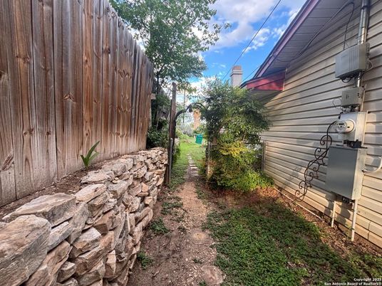 Backyard, Exterior