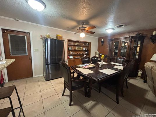 Dining room, Interior