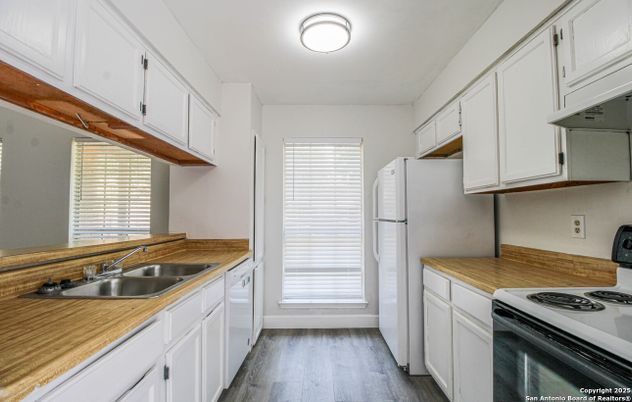 Interior, Kitchen, Wood Texture Flooring
