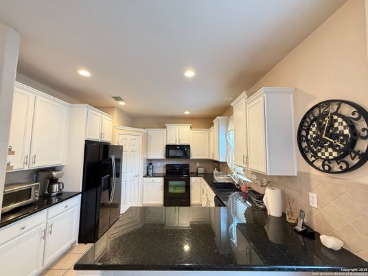Dining room, Interior, Kitchen, Recessed Lighting