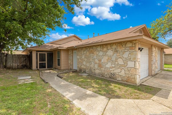 Detached Garage, Exterior