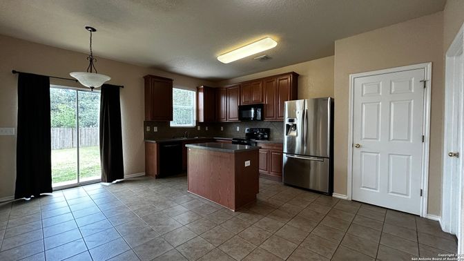 Interior, Kitchen, Pendant Lights, Stainless Steel Appliances