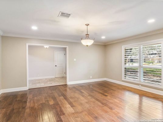 Empty room, Interior, Pendant Lights, Recessed Lighting, Wood Texture Flooring