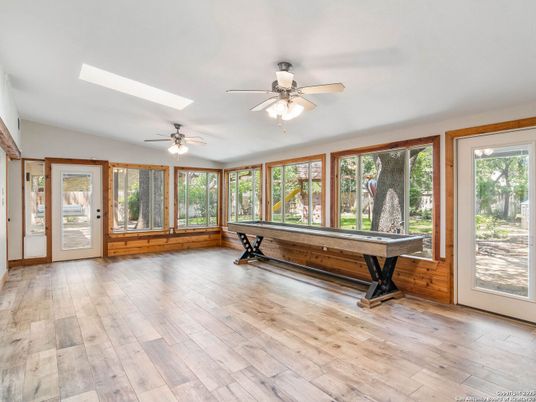 Billiard Table, Game Room, Interior, Wood Texture Flooring