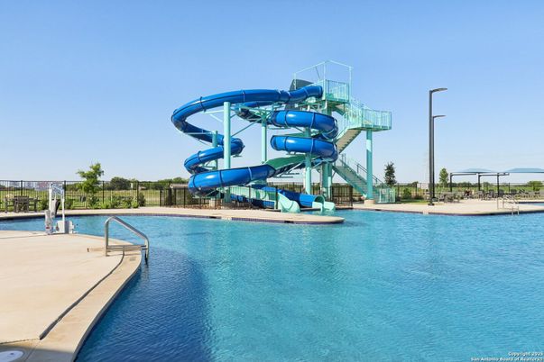 Exterior, Playground, Pool
