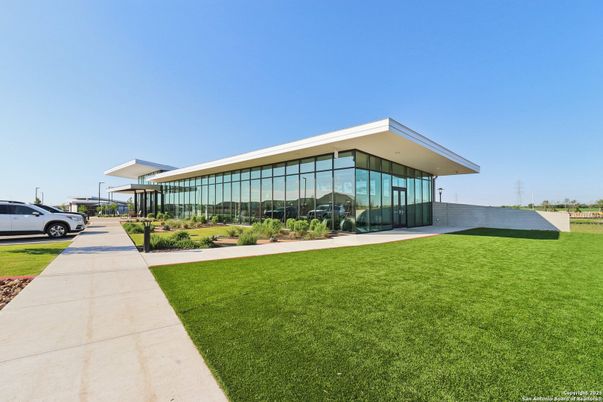 Backyard, Exterior, Facade, Modern
