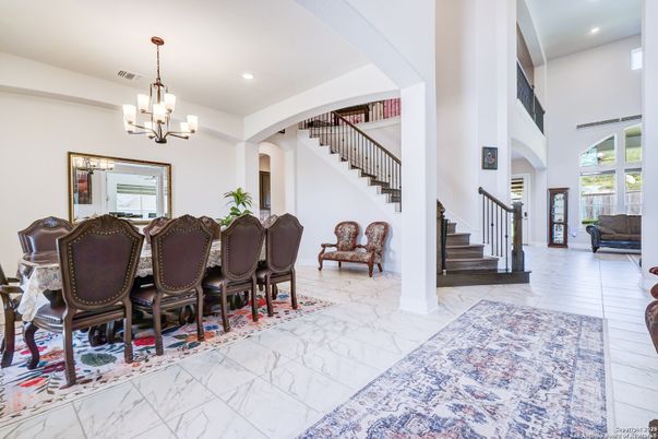 Chandelier, Dining room, Interior, Marble, Recessed Lighting