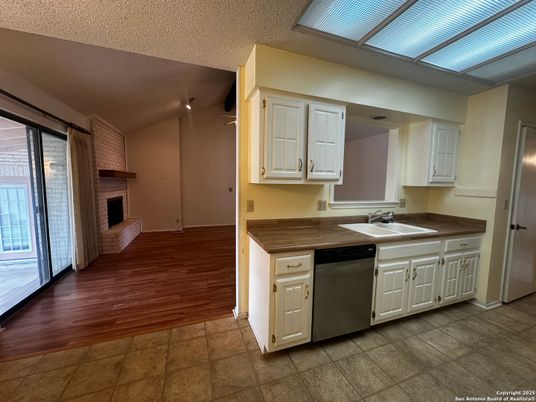 Fireplace, Interior, Kitchen, Wood Texture Flooring