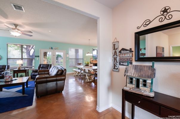 Dining room, Interior, Living room, Pendant Lights, Recessed Lighting