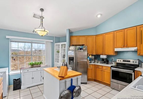 Interior, Kitchen, Pendant Lights, Recessed Lighting, Stainless Steel Appliances