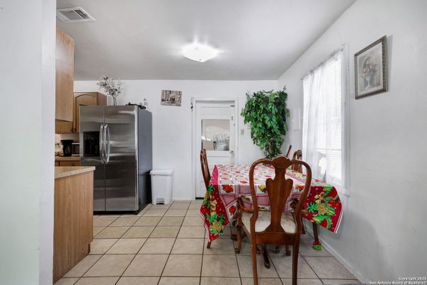 Dining room, Interior, Kitchen, Stainless Steel Appliances