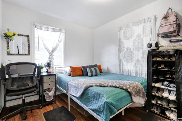 Bedroom, Home Office, Interior, Wood Texture Flooring