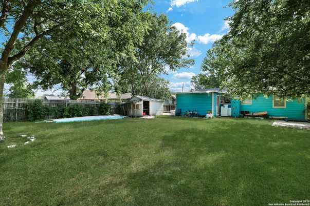 Backyard, Exterior