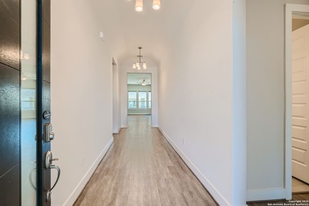 Interior, Pendant Lights, Wood Texture Flooring