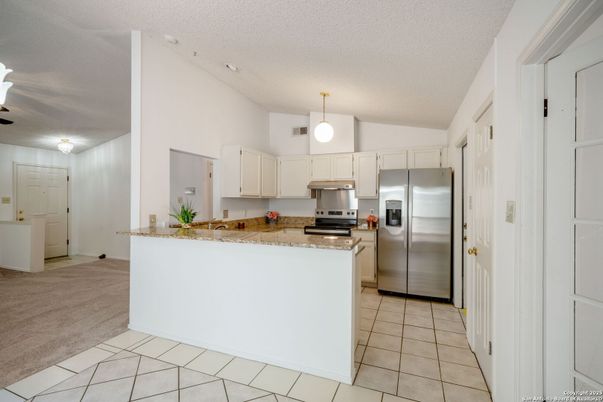 Interior, Kitchen, Pendant Lights, Stainless Steel Appliances
