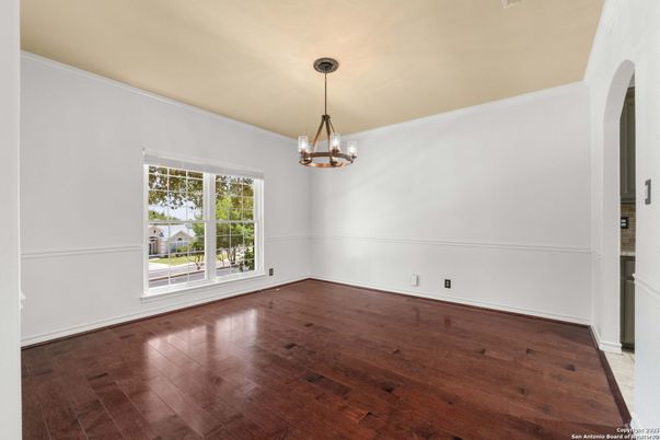 Empty room, Interior, Pendant Lights, Wood Texture Flooring