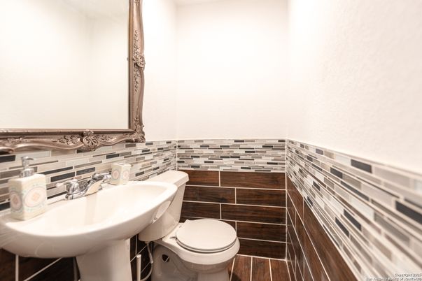 Bathroom, Interior, Wood Texture Flooring