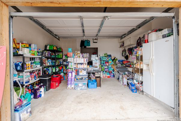 Garage, Interior