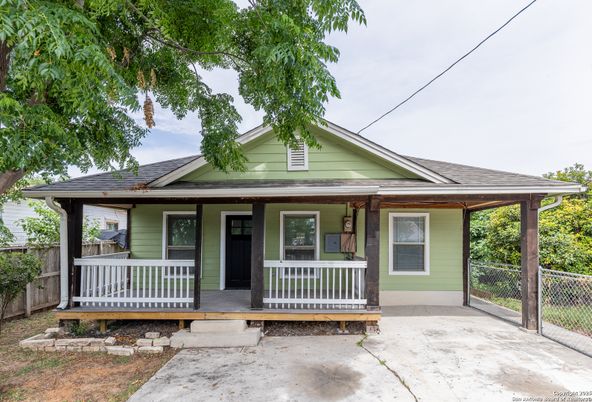 Exterior, Facade, American Craftsman