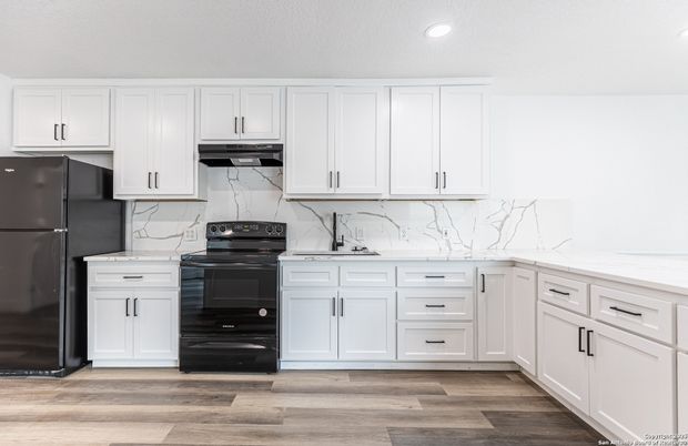 Interior, Kitchen, Marble Walls, Recessed Lighting, Wood Texture Flooring
