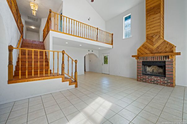 Fireplace, Interior, Recessed Lighting