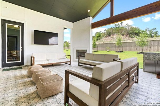 Exterior, Fireplace
