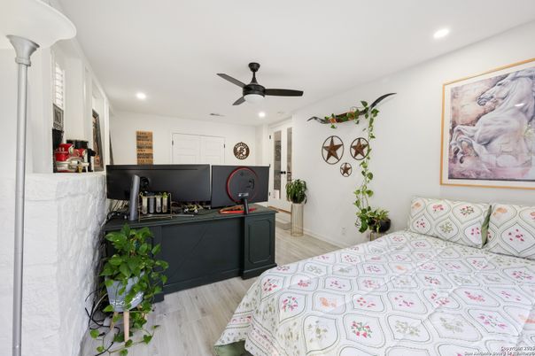 Bedroom, Home Office, Interior, Recessed Lighting, Wood Texture Flooring