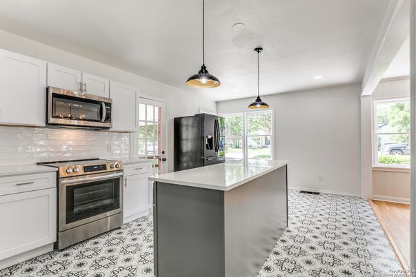 Interior, Kitchen, Pendant Lights, Recessed Lighting, Stainless Steel Appliances