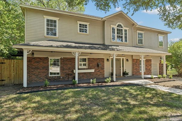 Exterior, Facade, Brick Facade, Farmhouse