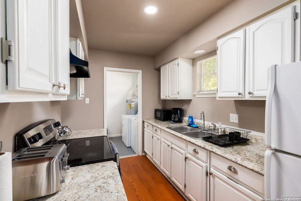 Interior, Kitchen, Recessed Lighting, Wood Texture Flooring