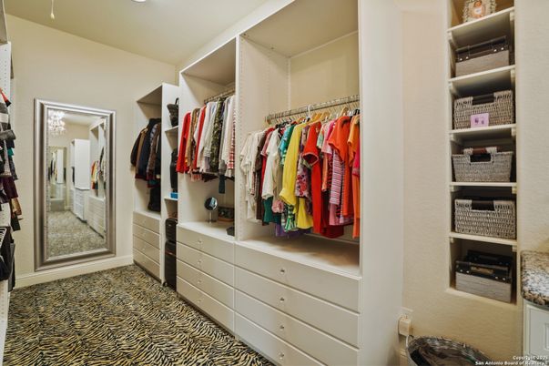 Interior, Walk-in Closets