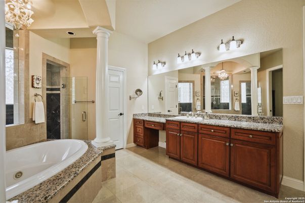 Bathroom, Dual Sink Vanities, Interior